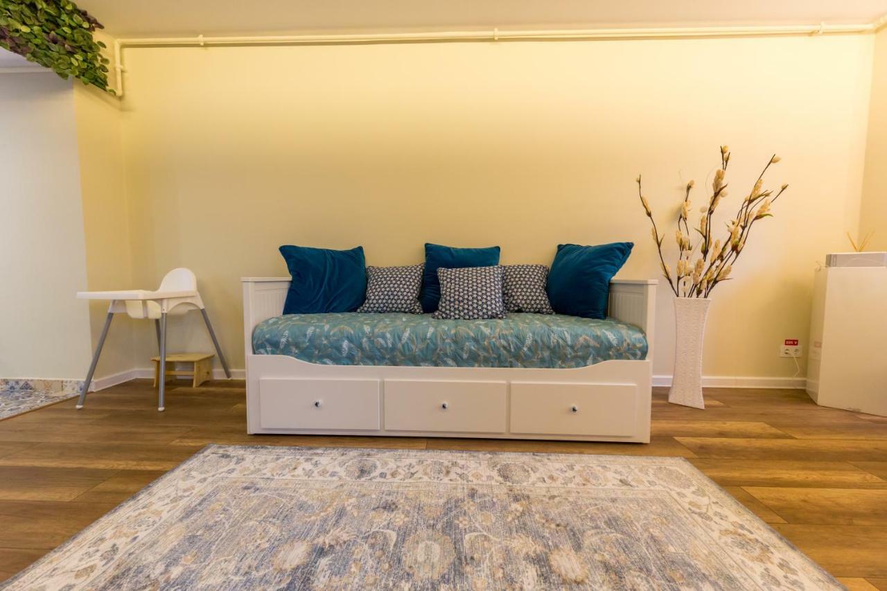 Carol Apartment