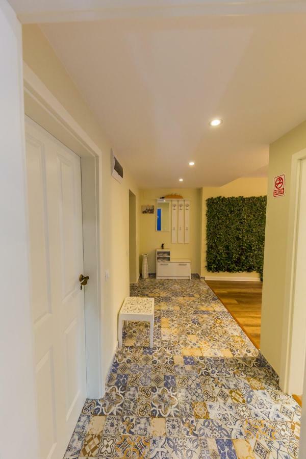 Carol Apartment